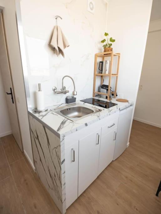 Apartment / 15min De La *
